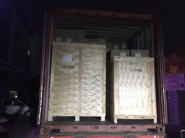 GS automatický röntgenový skener batožiny a detektor kovov doručený do Kamerunu